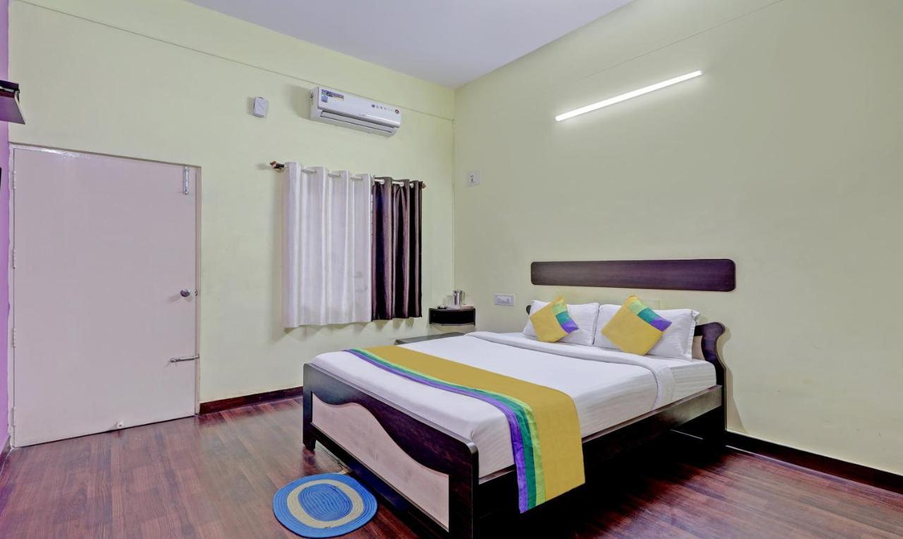 Guru Comforts Bangalore Exterior photo